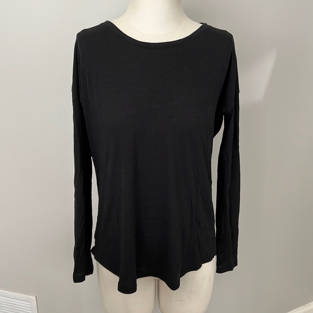 Victorias Secret PINK Longsleeve Tee